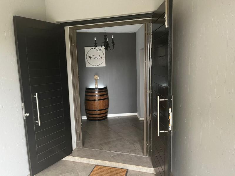 3 Bedroom Property for Sale in Vanderbijlpark SE 3 Gauteng