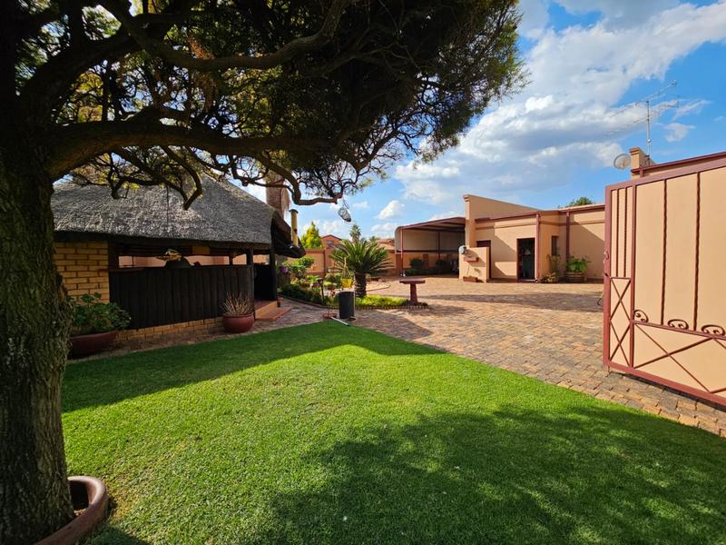 3 Bedroom Property for Sale in Vanderbijlpark SE 3 Gauteng