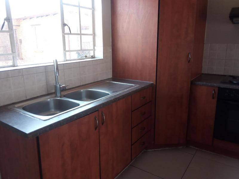 3 Bedroom Property for Sale in Noordwyk Gauteng