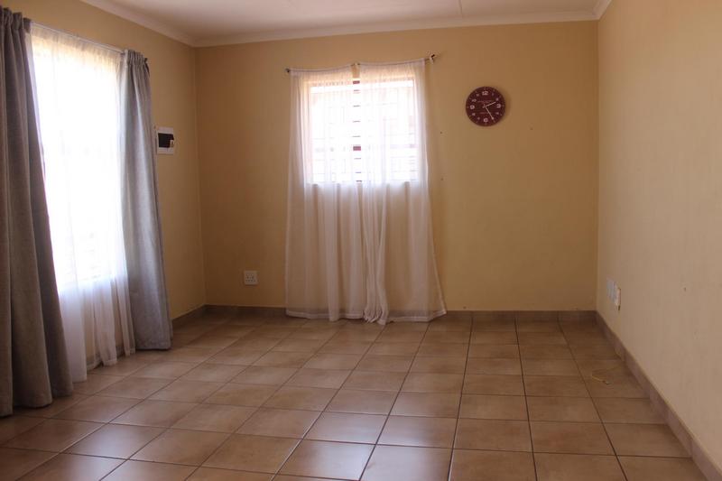 3 Bedroom Property for Sale in Kosmosdal Gauteng