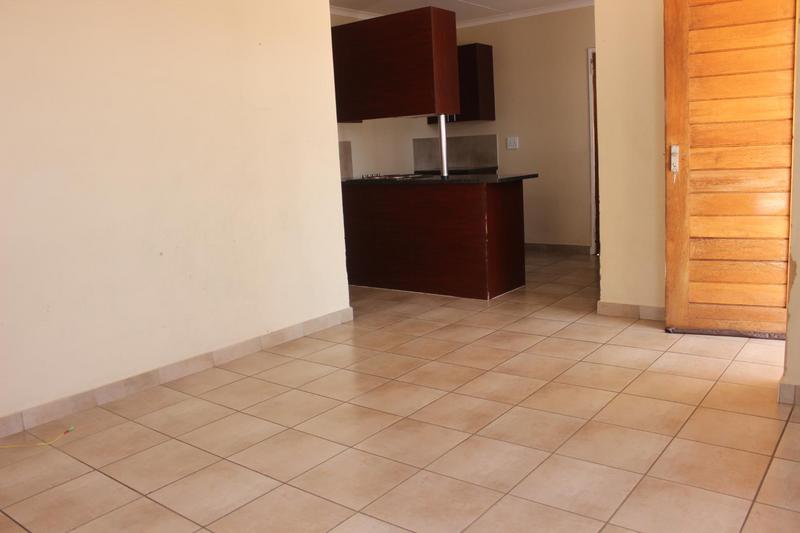 3 Bedroom Property for Sale in Kosmosdal Gauteng