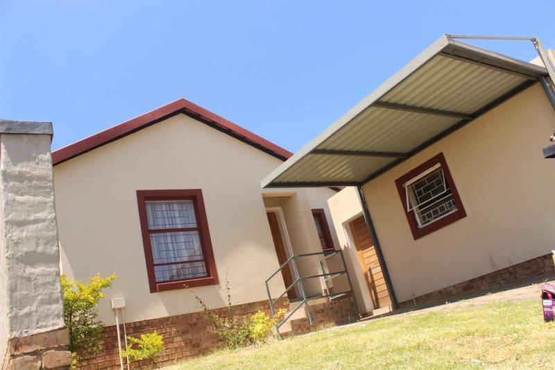 3 Bedroom Property for Sale in Kosmosdal Gauteng