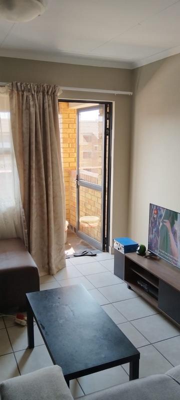 2 Bedroom Property for Sale in Heuweloord Gauteng