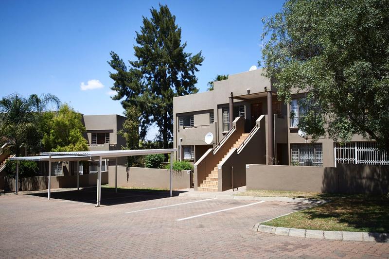 3 Bedroom Property for Sale in Halfway Gardens Gauteng