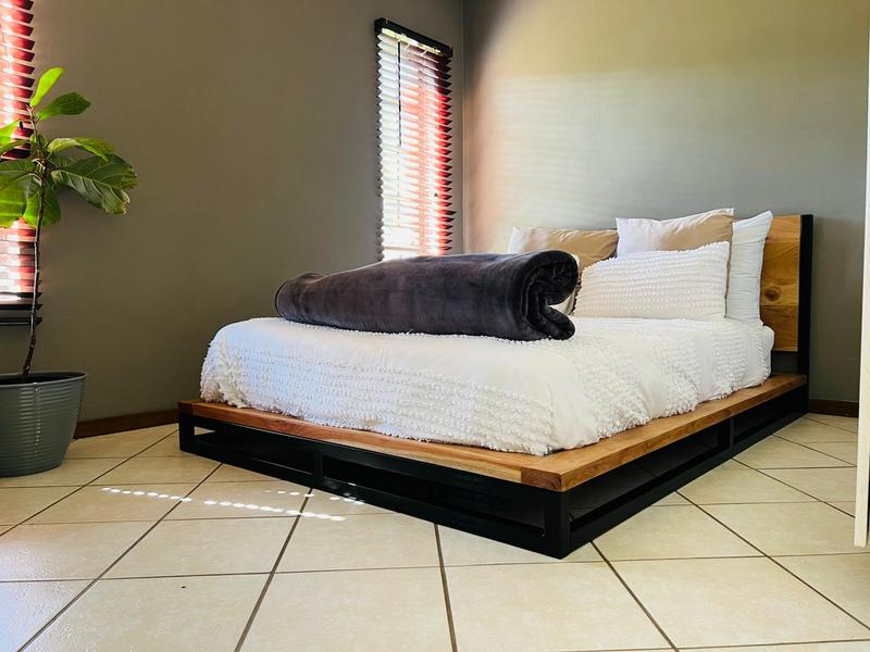 2 Bedroom Property for Sale in Noordwyk Gauteng