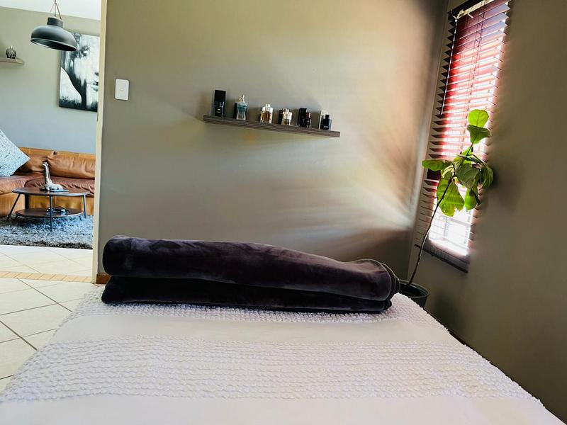 2 Bedroom Property for Sale in Noordwyk Gauteng