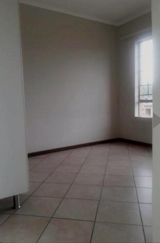 2 Bedroom Property for Sale in Noordwyk Gauteng