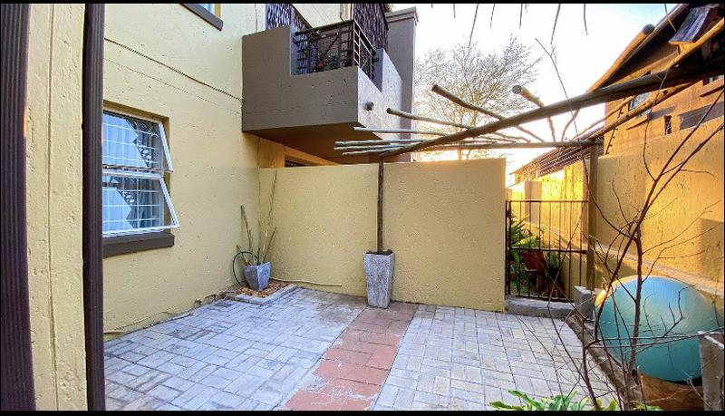 3 Bedroom Property for Sale in Vorna Valley Gauteng