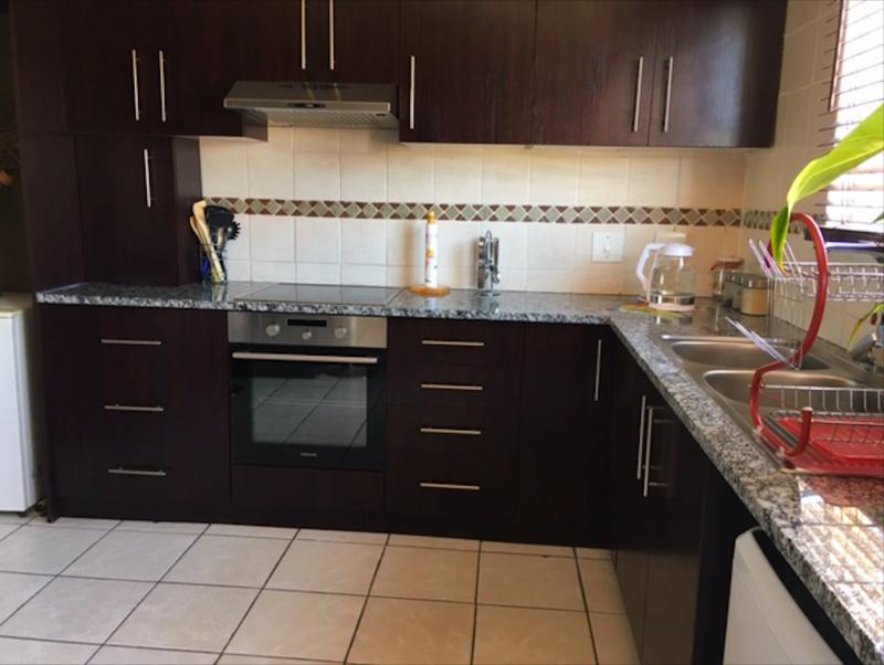 2 Bedroom Property for Sale in Vorna Valley Gauteng