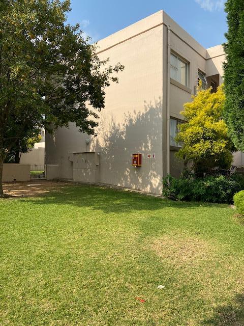 2 Bedroom Property for Sale in Vorna Valley Gauteng