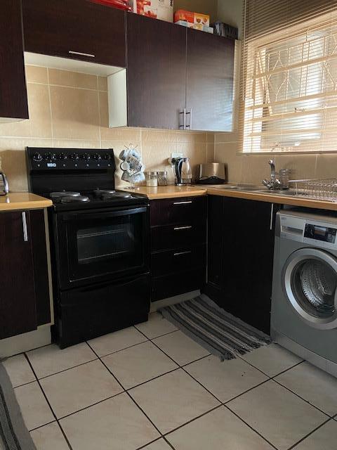 2 Bedroom Property for Sale in Vorna Valley Gauteng