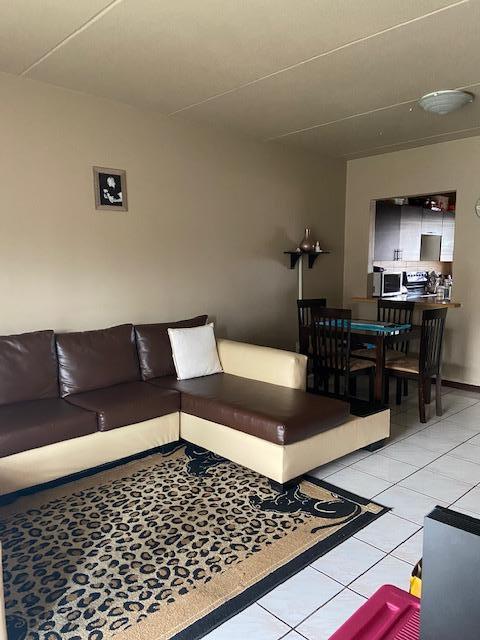 2 Bedroom Property for Sale in Vorna Valley Gauteng