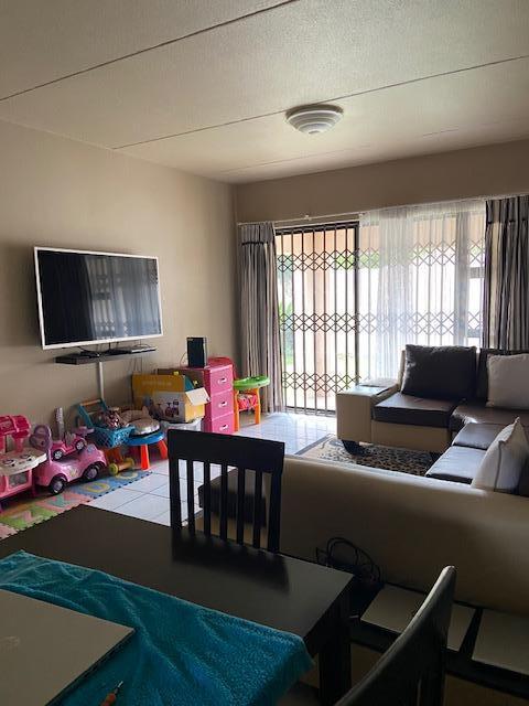 2 Bedroom Property for Sale in Vorna Valley Gauteng