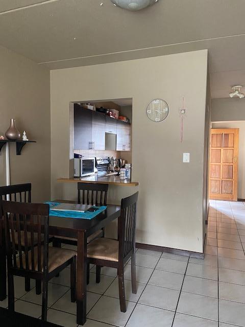 2 Bedroom Property for Sale in Vorna Valley Gauteng