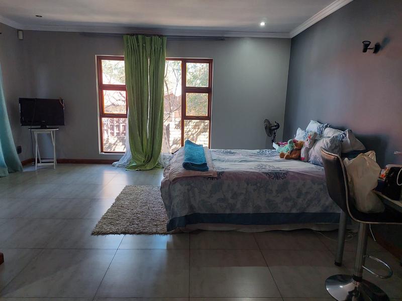 4 Bedroom Property for Sale in Vorna Valley Gauteng