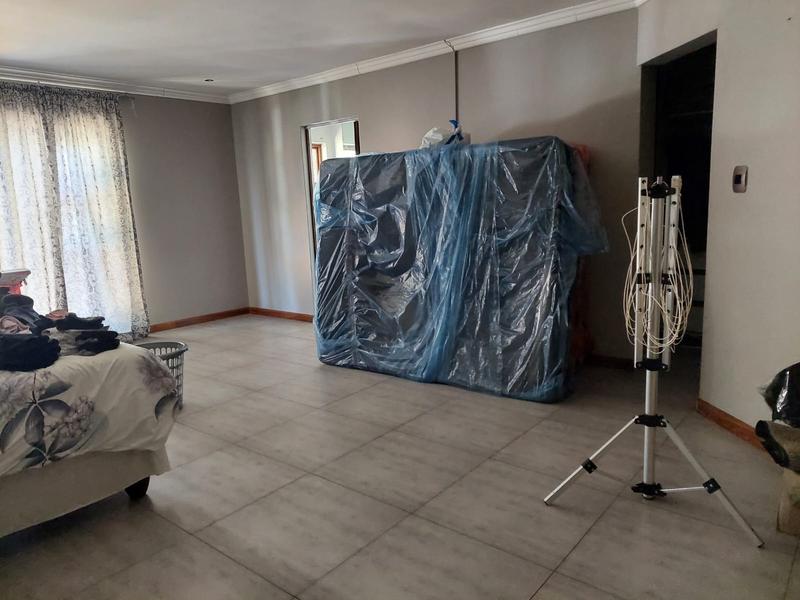 4 Bedroom Property for Sale in Vorna Valley Gauteng