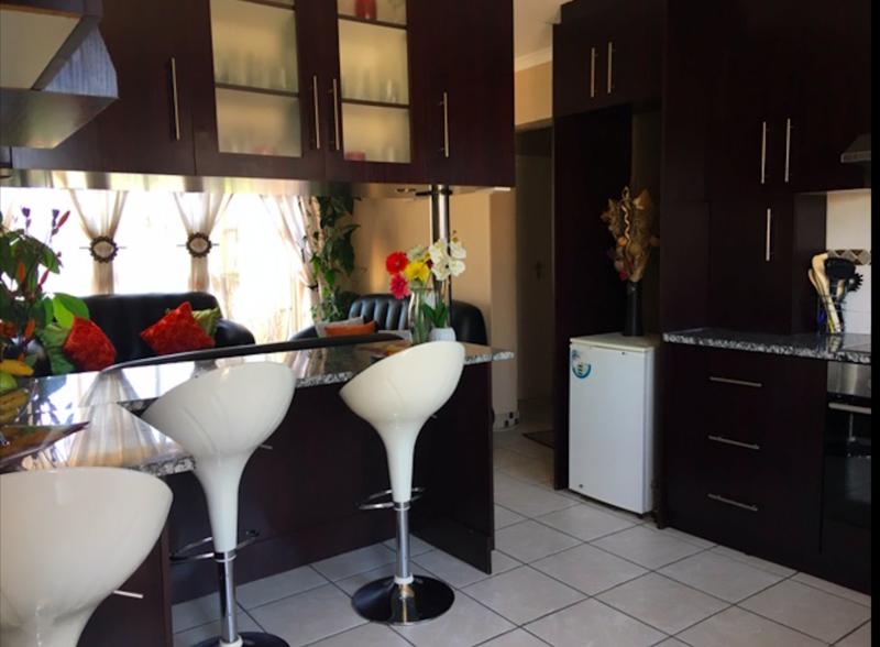 2 Bedroom Property for Sale in Vorna Valley Gauteng