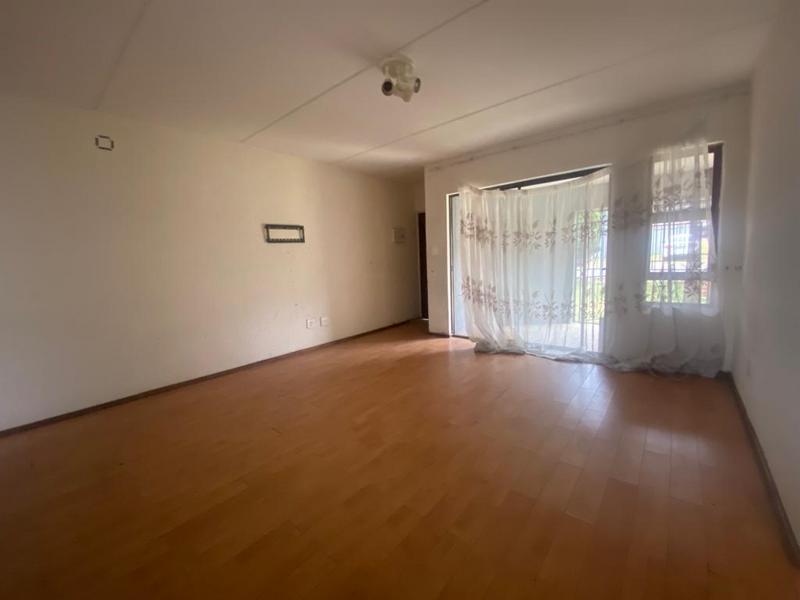 2 Bedroom Property for Sale in Vorna Valley Gauteng