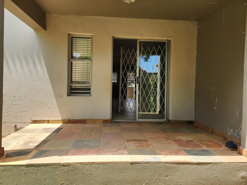 2 Bedroom Property for Sale in Buccleuch Gauteng