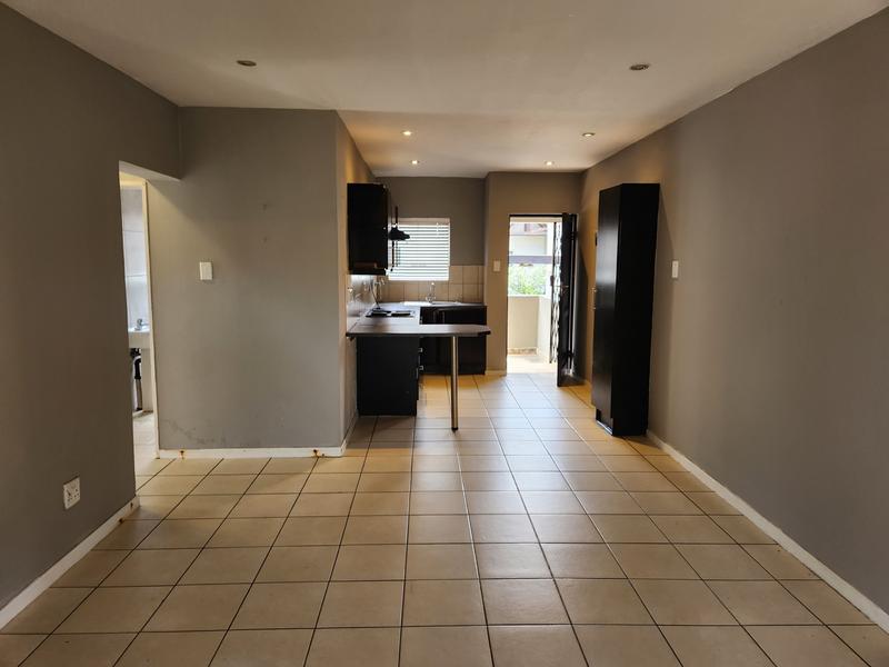 2 Bedroom Property for Sale in Buccleuch Gauteng