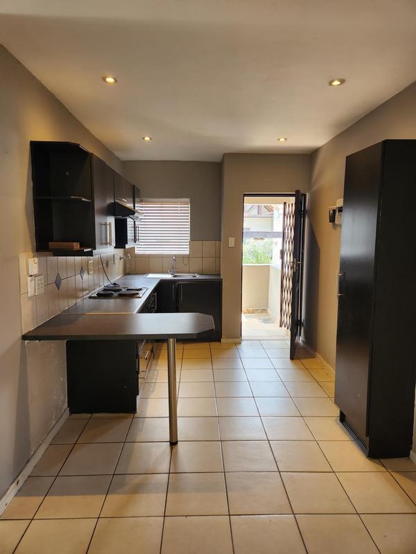 2 Bedroom Property for Sale in Buccleuch Gauteng