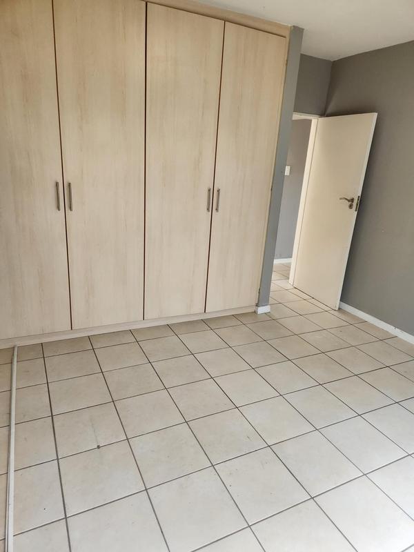 2 Bedroom Property for Sale in Buccleuch Gauteng