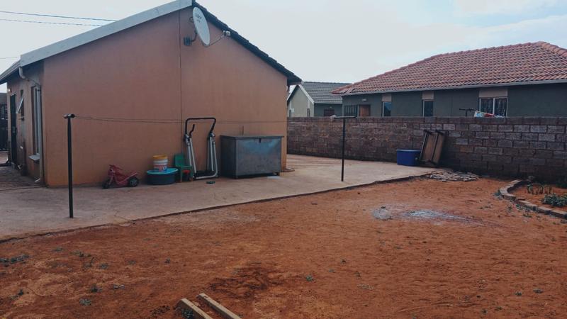 2 Bedroom Property for Sale in Protea Glen Gauteng