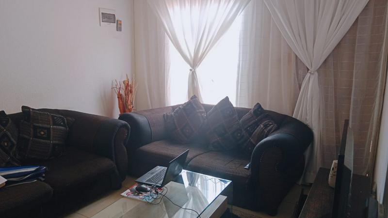 2 Bedroom Property for Sale in Protea Glen Gauteng