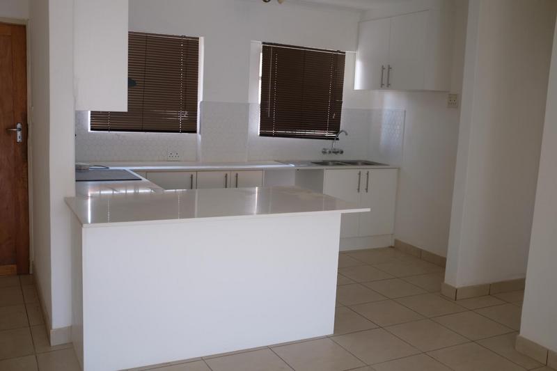 3 Bedroom Property for Sale in Die Hoewes Gauteng