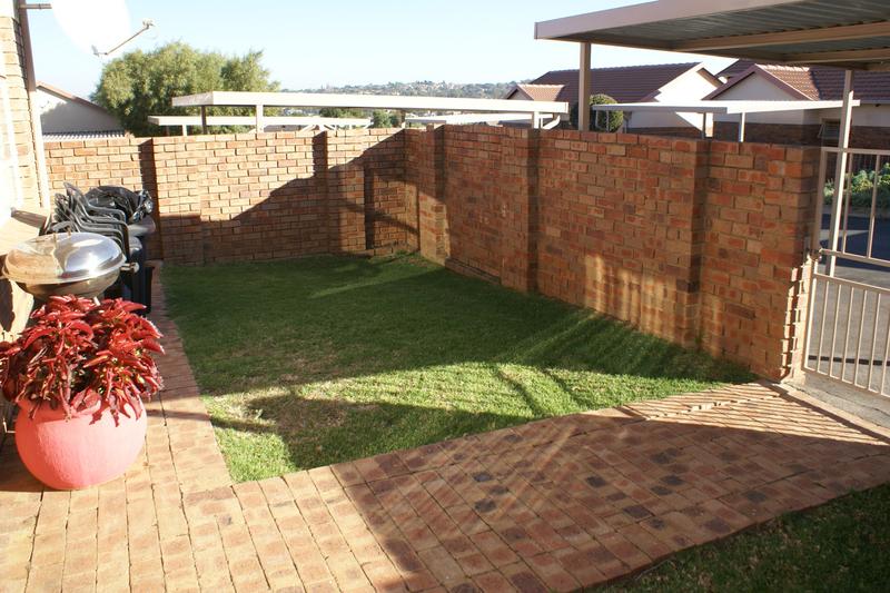 2 Bedroom Property for Sale in Kyalami Hills Gauteng