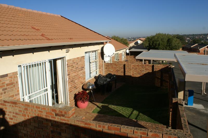 2 Bedroom Property for Sale in Kyalami Hills Gauteng