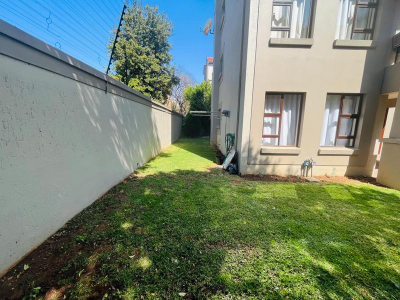 To Let 2 Bedroom Property for Rent in Lonehill Gauteng