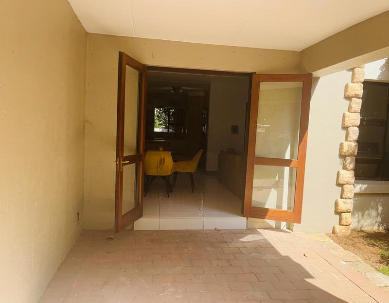 To Let 2 Bedroom Property for Rent in Lonehill Gauteng