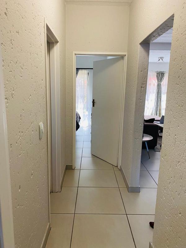 To Let 2 Bedroom Property for Rent in Sunninghill Gauteng