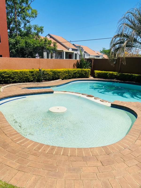 To Let 2 Bedroom Property for Rent in Sunninghill Gauteng