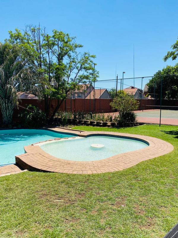 To Let 2 Bedroom Property for Rent in Sunninghill Gauteng