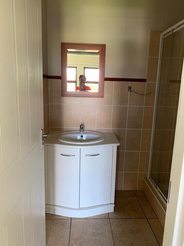 To Let 2 Bedroom Property for Rent in Broadacres Gauteng