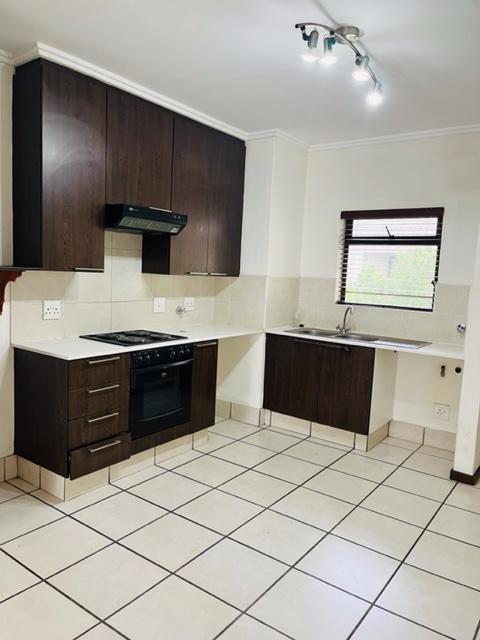 To Let 2 Bedroom Property for Rent in Broadacres Gauteng