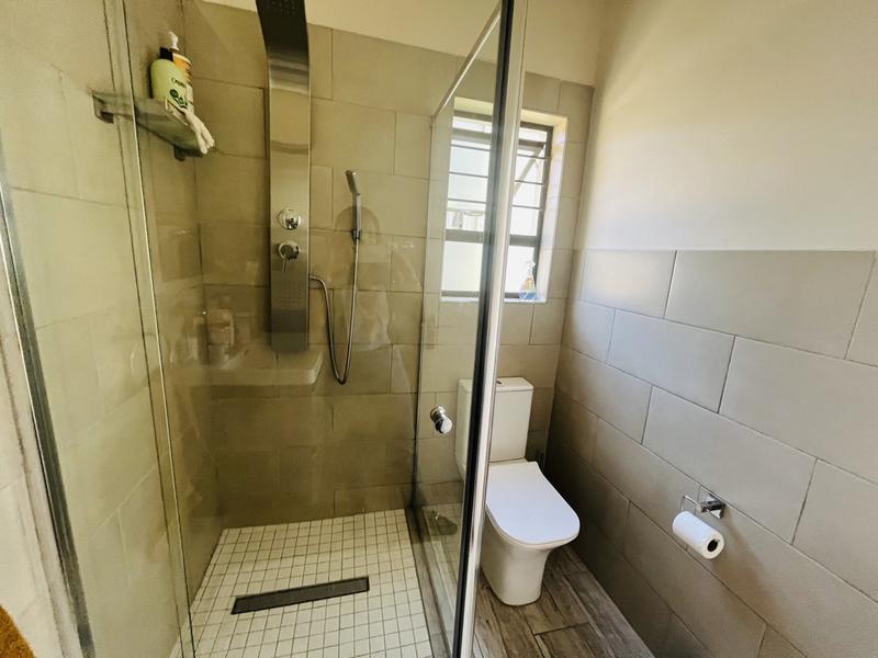 To Let 2 Bedroom Property for Rent in Broadacres Gauteng