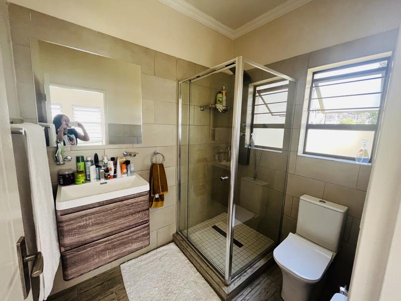 To Let 2 Bedroom Property for Rent in Broadacres Gauteng