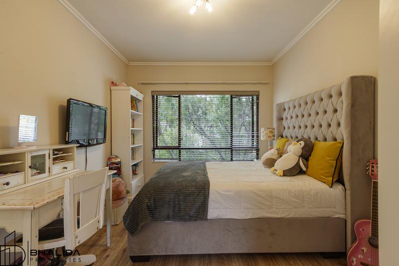 2 Bedroom Property for Sale in Broadacres Gauteng