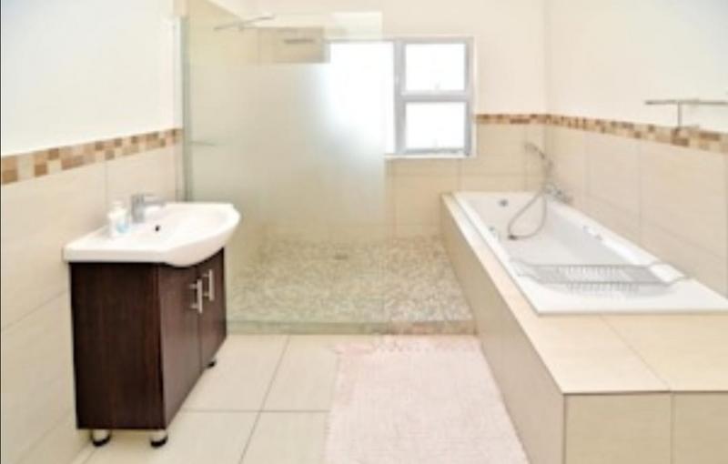 To Let 3 Bedroom Property for Rent in Ferndale Gauteng