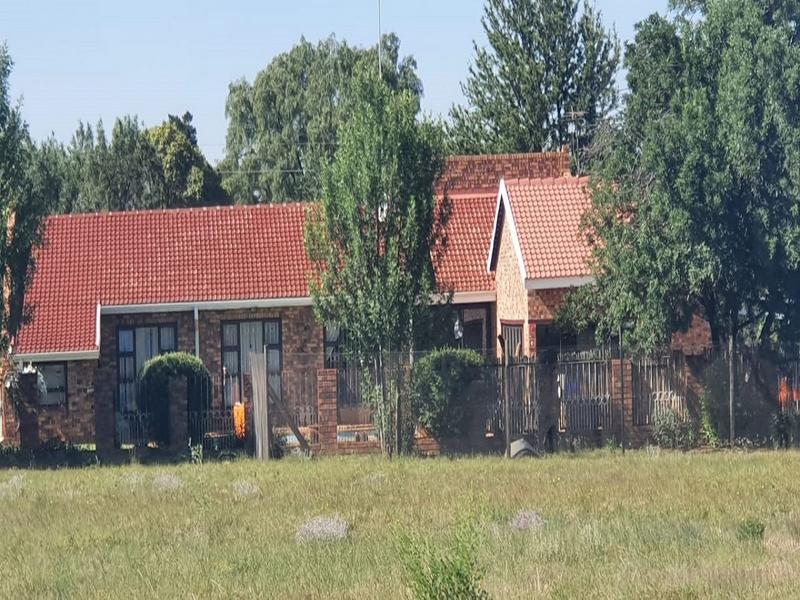 6 Bedroom Property for Sale in Mullerstuine Gauteng