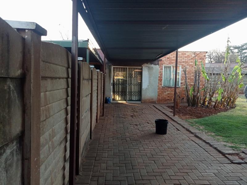 2 Bedroom Property for Sale in Vanderbijlpark Cw 6 Gauteng