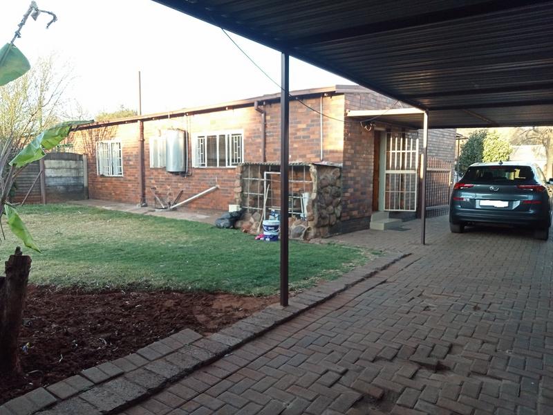 2 Bedroom Property for Sale in Vanderbijlpark Cw 6 Gauteng