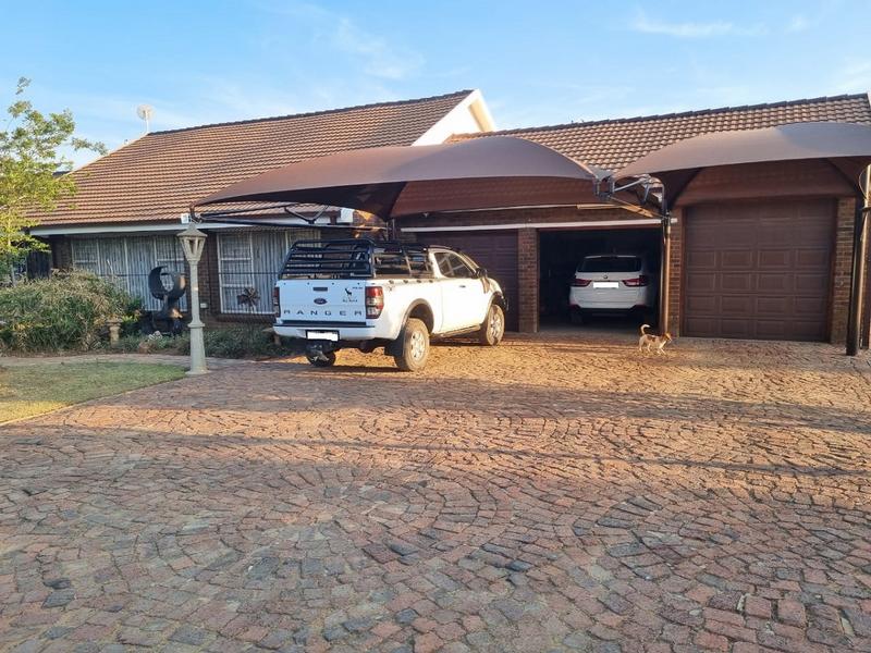 9 Bedroom Property for Sale in Houtkop A H Gauteng