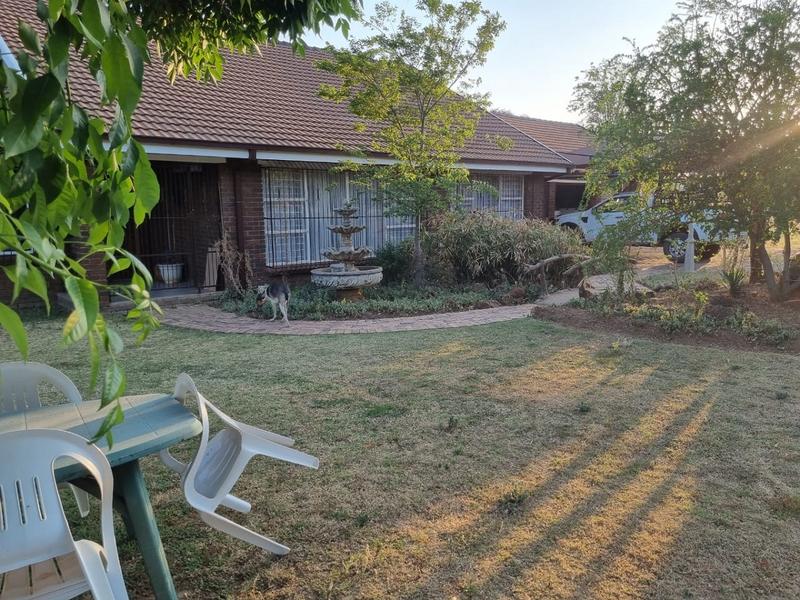 9 Bedroom Property for Sale in Houtkop A H Gauteng