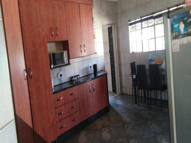 9 Bedroom Property for Sale in Houtkop A H Gauteng