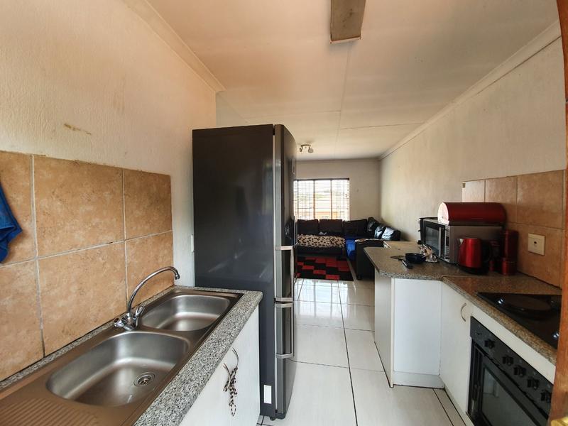 To Let 2 Bedroom Property for Rent in Clarina Gauteng