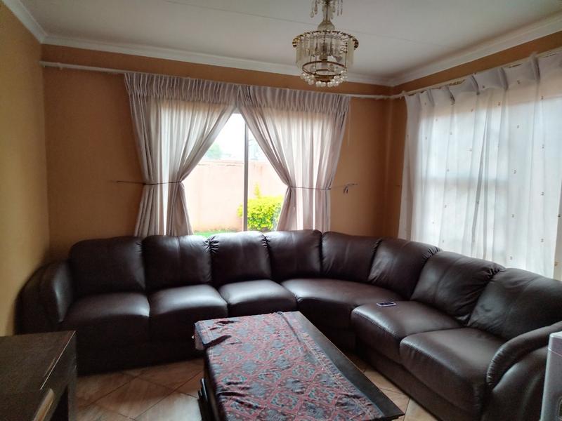 To Let 3 Bedroom Property for Rent in The Orchards Gauteng